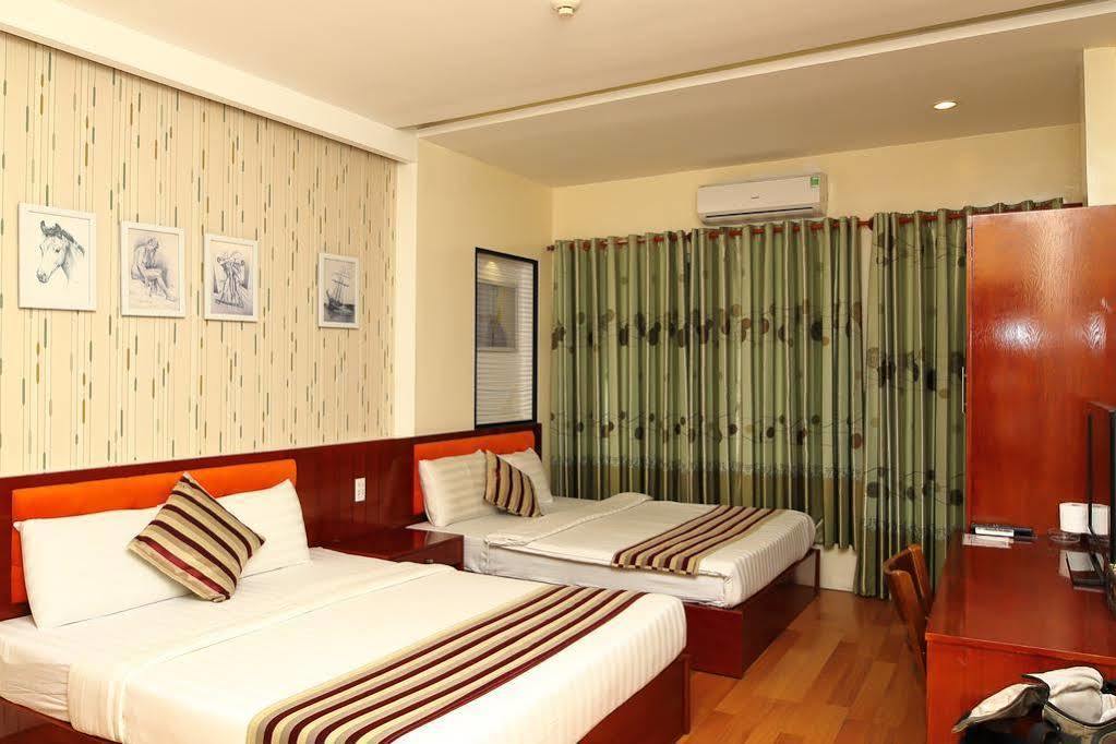 הו צ'י מין סיטי Saigon Crystal Hotel מראה חיצוני תמונה