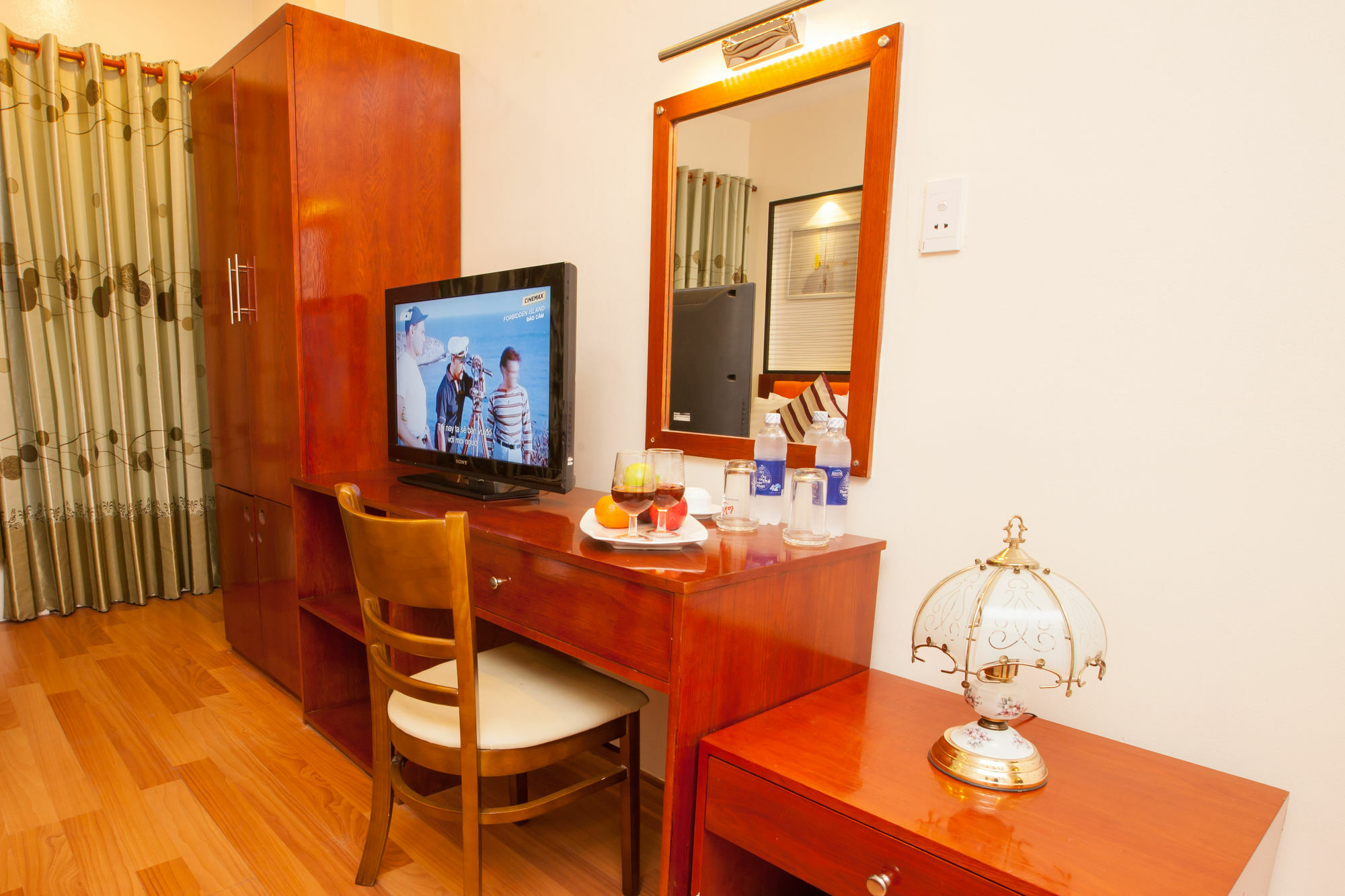 הו צ'י מין סיטי Saigon Crystal Hotel מראה חיצוני תמונה