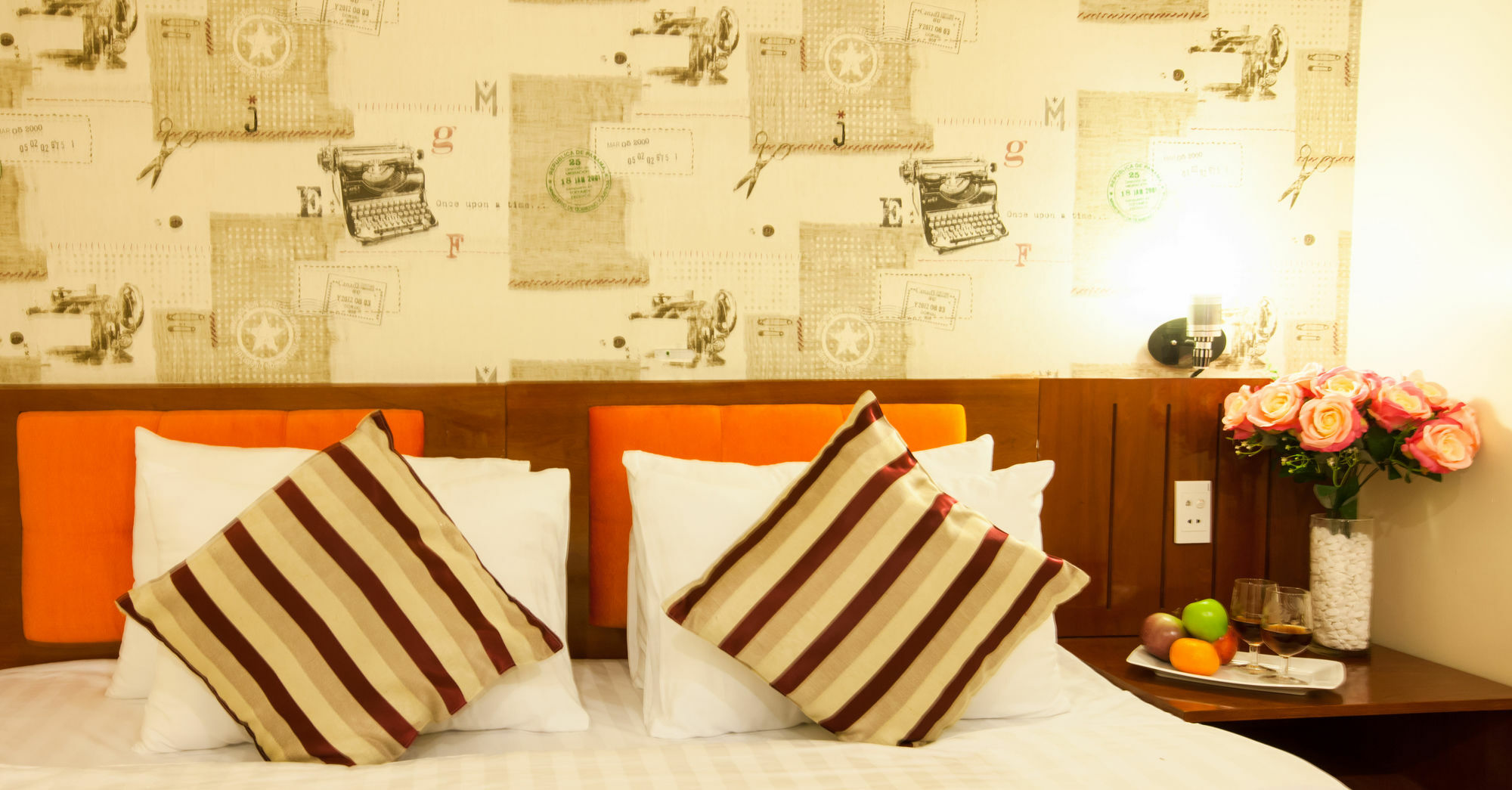 הו צ'י מין סיטי Saigon Crystal Hotel מראה חיצוני תמונה